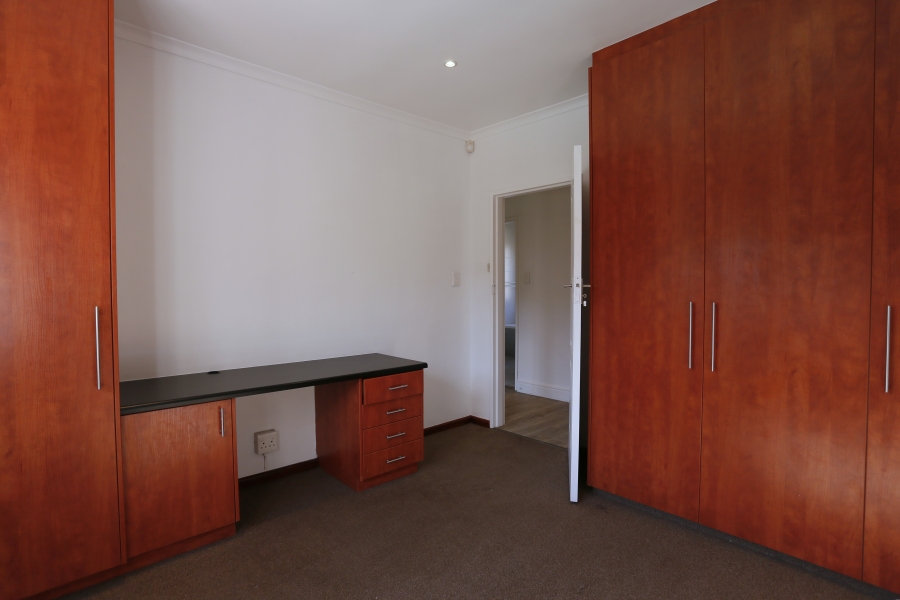 To Let 4 Bedroom Property for Rent in Tokai Western Cape